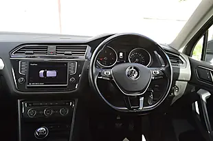 Used 2016 Volkswagen Tiguan Se Navigation Urano Grey - Interior and Exterior details 11