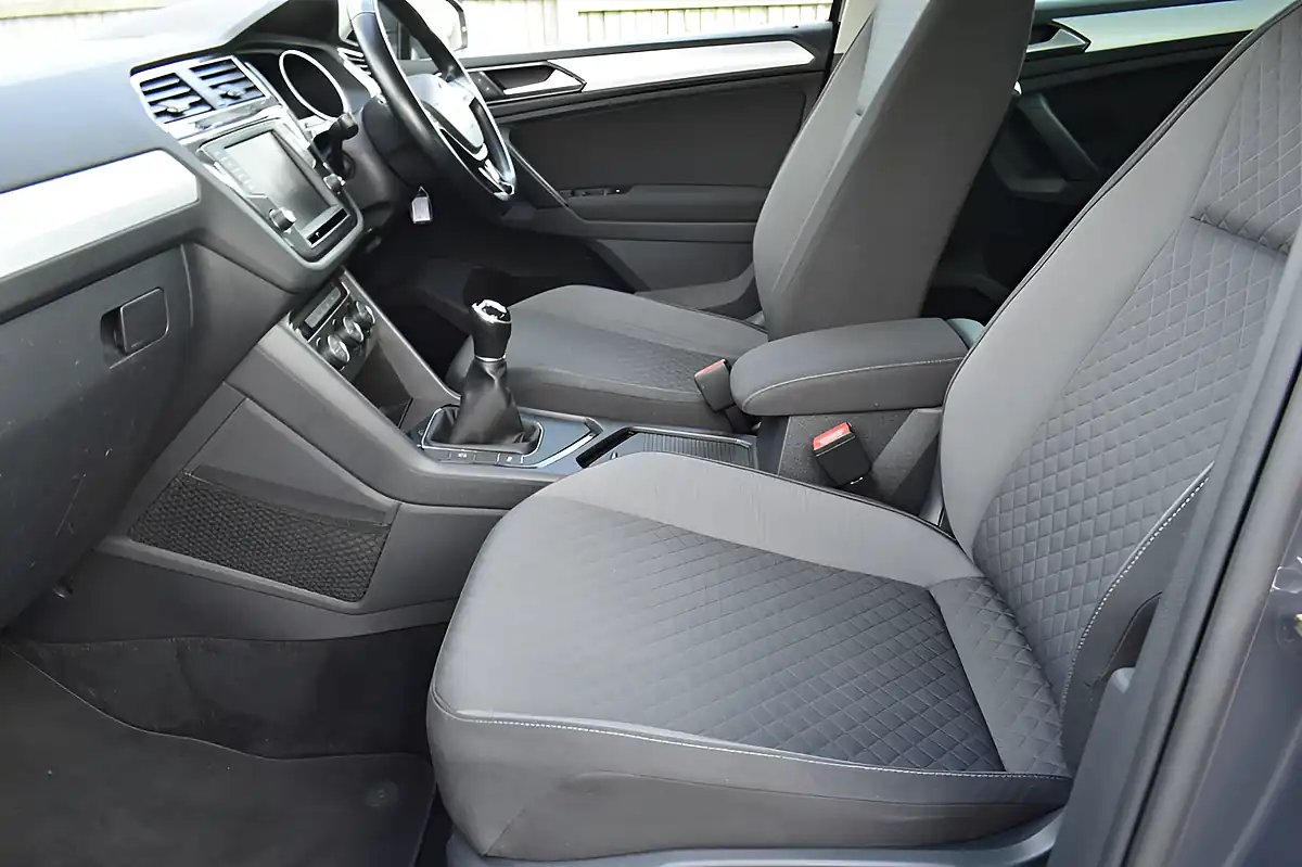Used 2016 Volkswagen Tiguan Se Navigation Urano Grey - Interior and Exterior details 13