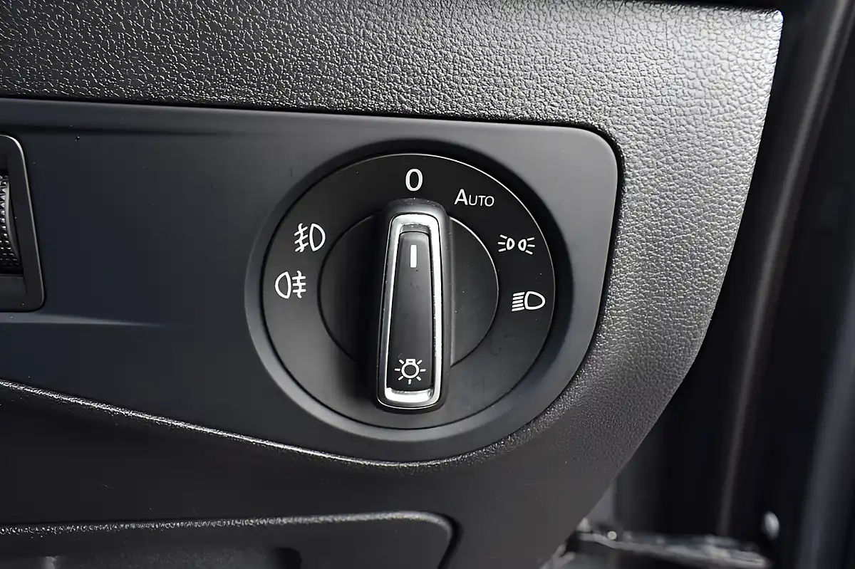 Used 2016 Volkswagen Tiguan Se Navigation Urano Grey - Interior and Exterior details 17