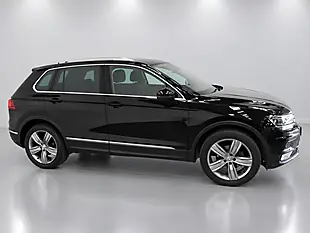 Used 2016 Volkswagen Tiguan Sel Black - Interior and Exterior details 3