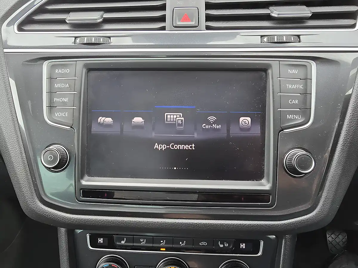 Used 2016 Volkswagen Tiguan Sel Grey - Interior and Exterior details 10