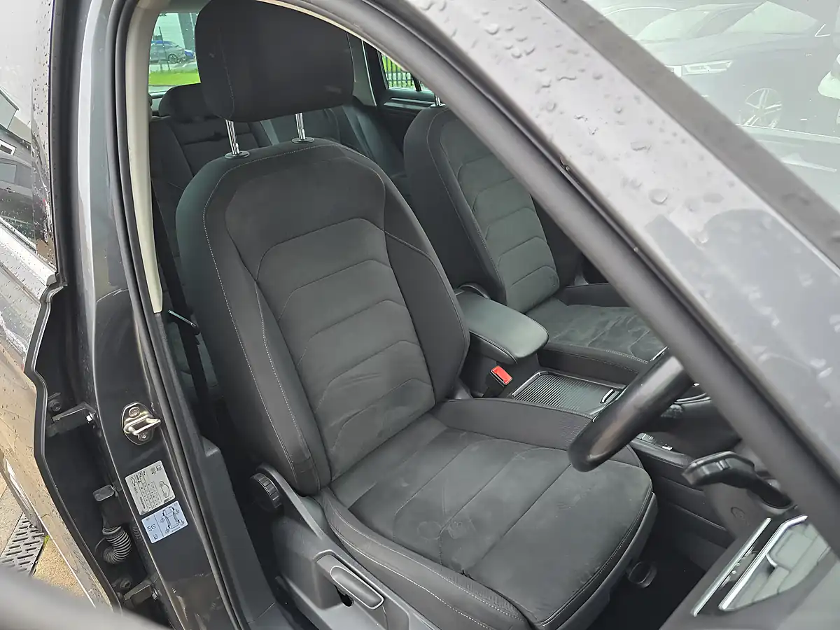 Used 2016 Volkswagen Tiguan Sel Grey - Interior and Exterior details 4