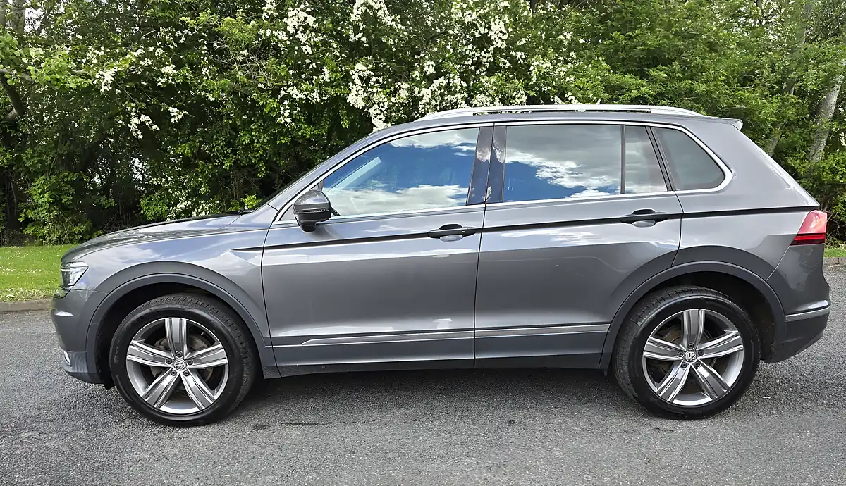 Used 2016 Volkswagen Tiguan Sel Grey - Interior and Exterior details 6