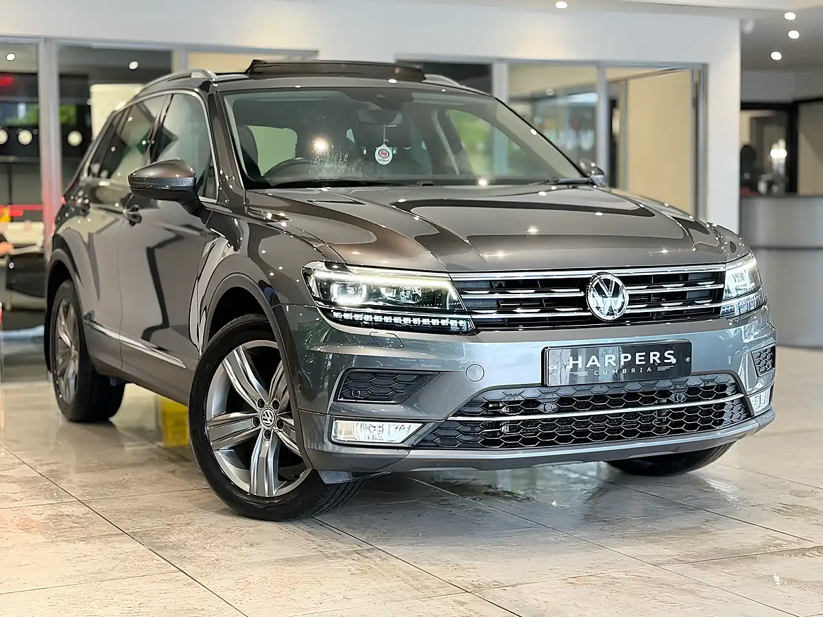 Used 2016 Volkswagen Tiguan Sel Grey - Front View