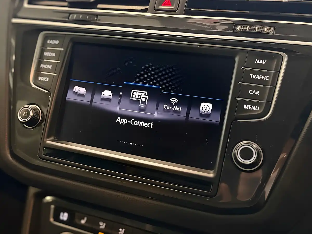 Used 2016 Volkswagen Tiguan Sel Grey - Interior and Exterior details 17