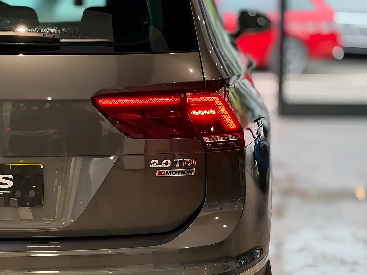 Used 2016 Volkswagen Tiguan Sel Grey - Interior and Exterior details 8