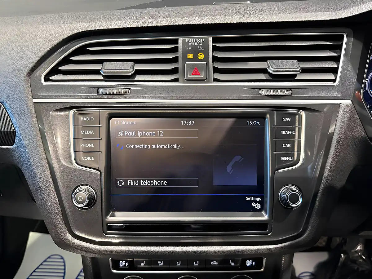Used 2016 Volkswagen Tiguan Sel Orange - Interior and Exterior details 18