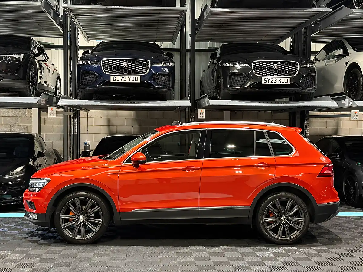 Used 2016 Volkswagen Tiguan Sel Orange - Interior and Exterior details 6