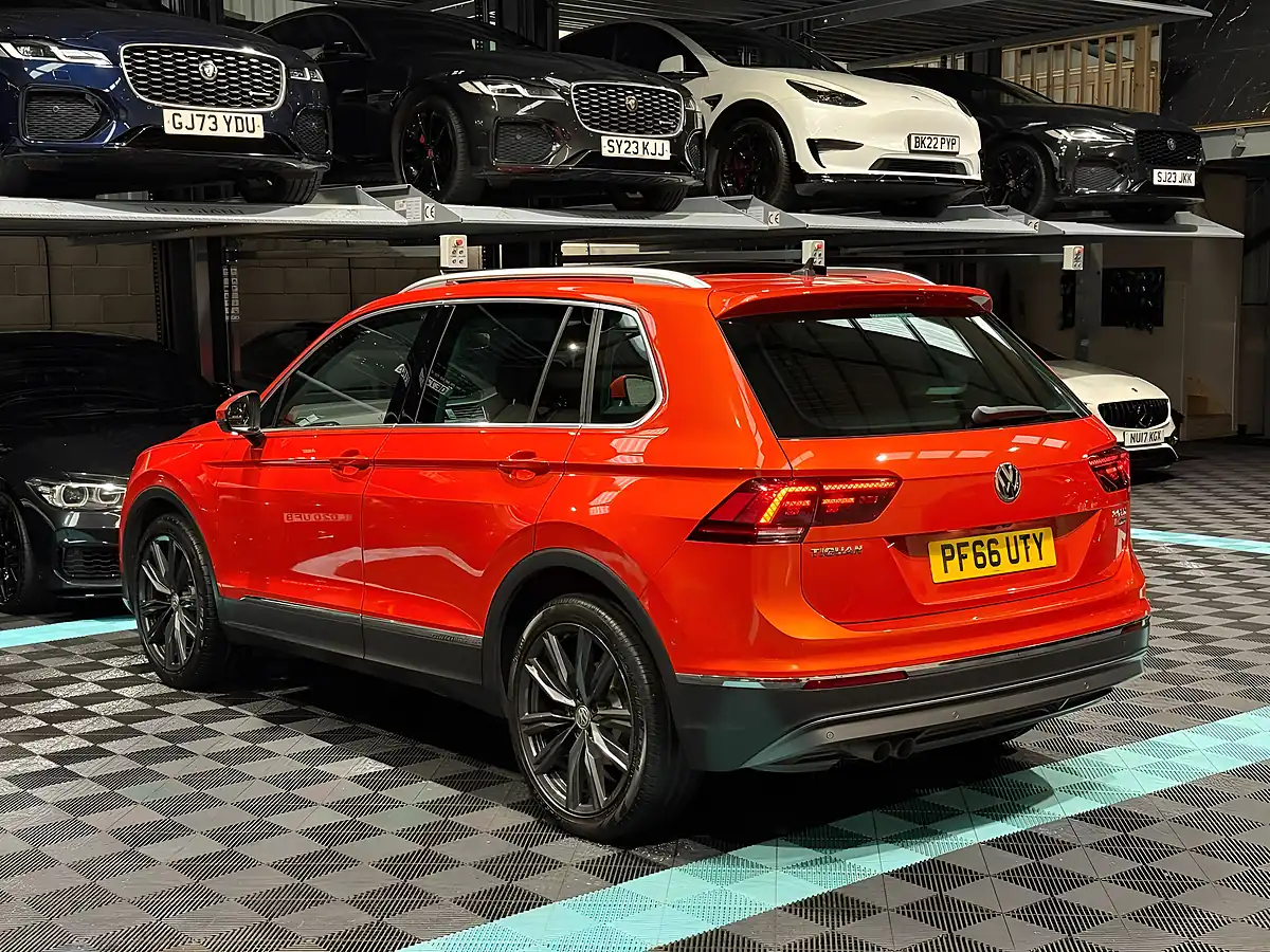 Used 2016 Volkswagen Tiguan Sel Orange - Interior and Exterior details 7