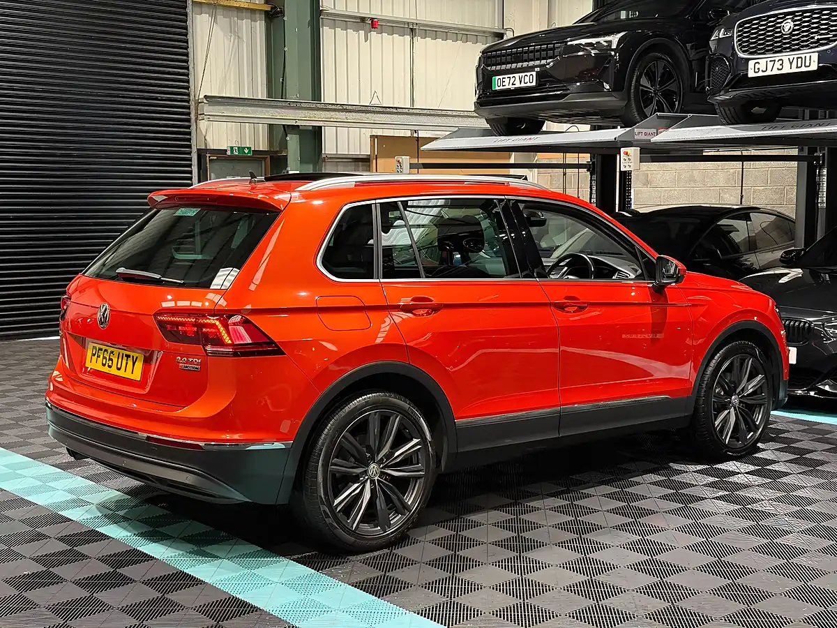 Used 2016 Volkswagen Tiguan Sel Orange - Interior and Exterior details 9