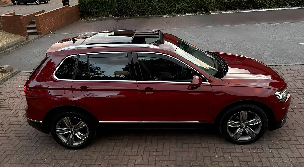 Used 2016 Volkswagen Tiguan Sel Red - Interior and Exterior details 10