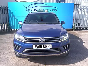 Used 2016 Volkswagen Touareg R-Line Blue - Interior and Exterior details 2