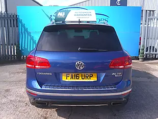 Used 2016 Volkswagen Touareg R-Line Blue - Interior and Exterior details 5