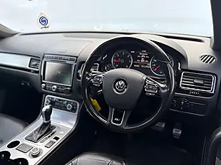 Used 2016 Volkswagen Touareg R-Line Deep Black - Interior and Exterior details 16