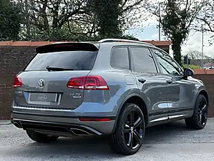 Used 2016 Volkswagen Touareg R-Line Grey - Interior and Exterior details 5
