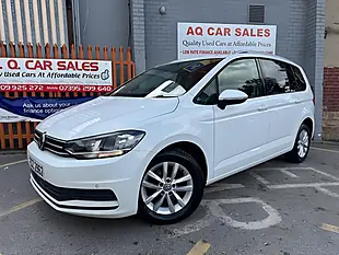 Used 2016 Volkswagen Touran Se Family White - Interior and Exterior details 3