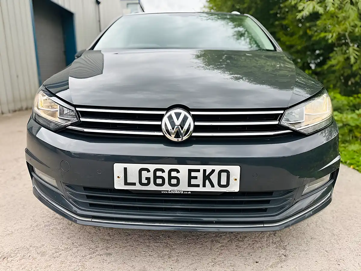 Used 2016 Volkswagen Touran Sel Grey - Interior and Exterior details 2