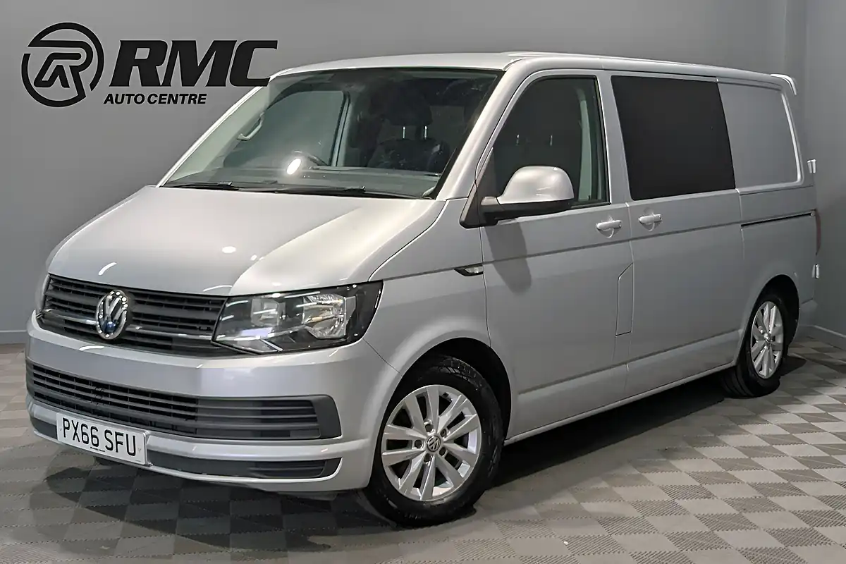 Used 2016 Volkswagen Transporter Bluemotion Tech Trendline Silver - Front View