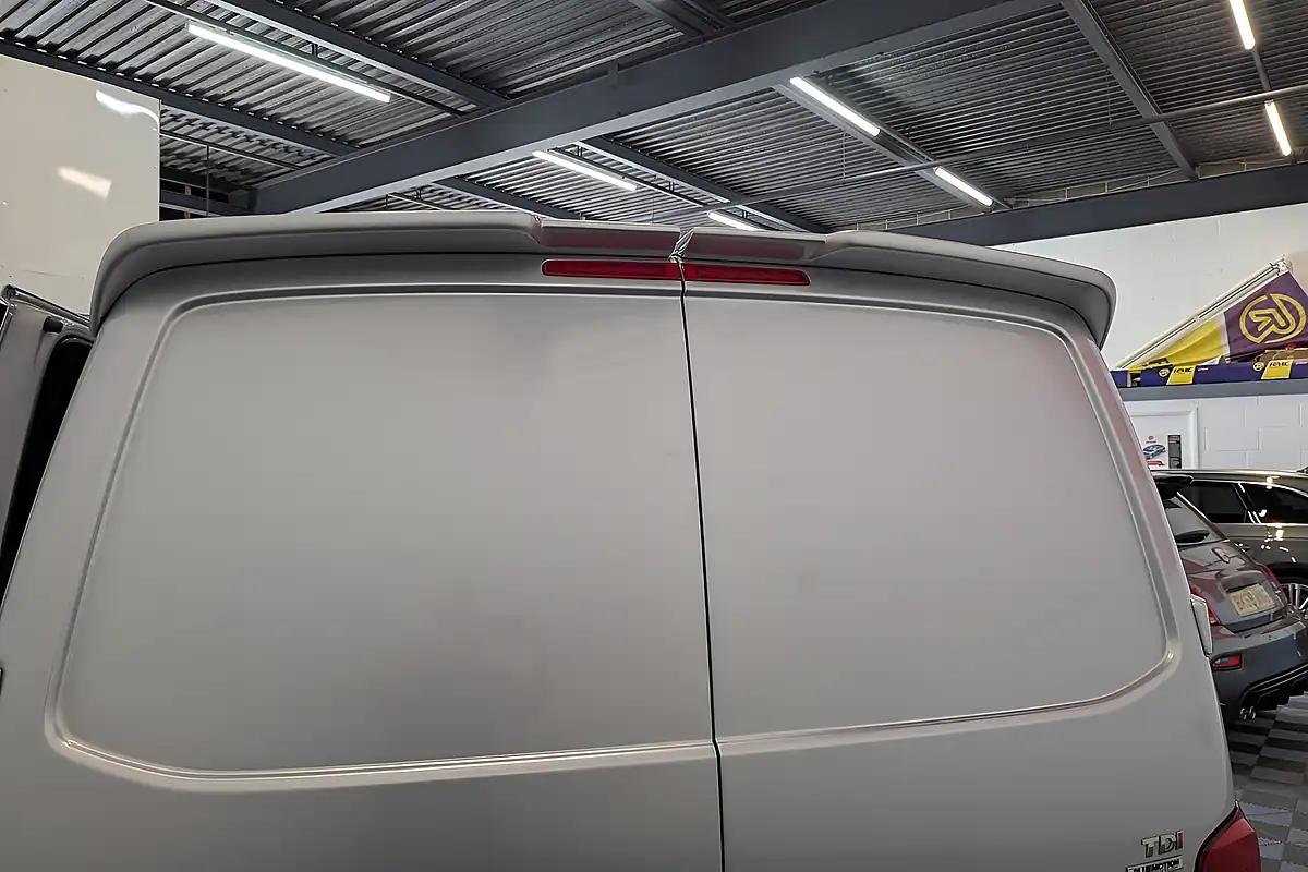 Used 2016 Volkswagen Transporter Bluemotion Tech Trendline Silver - Interior and Exterior details 14