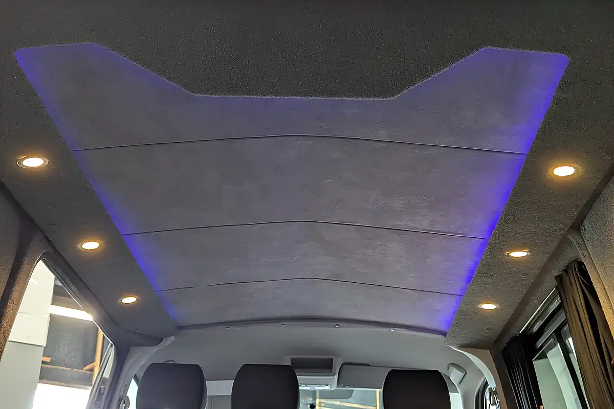 Used 2016 Volkswagen Transporter Bluemotion Tech Trendline Silver - Interior and Exterior details 3