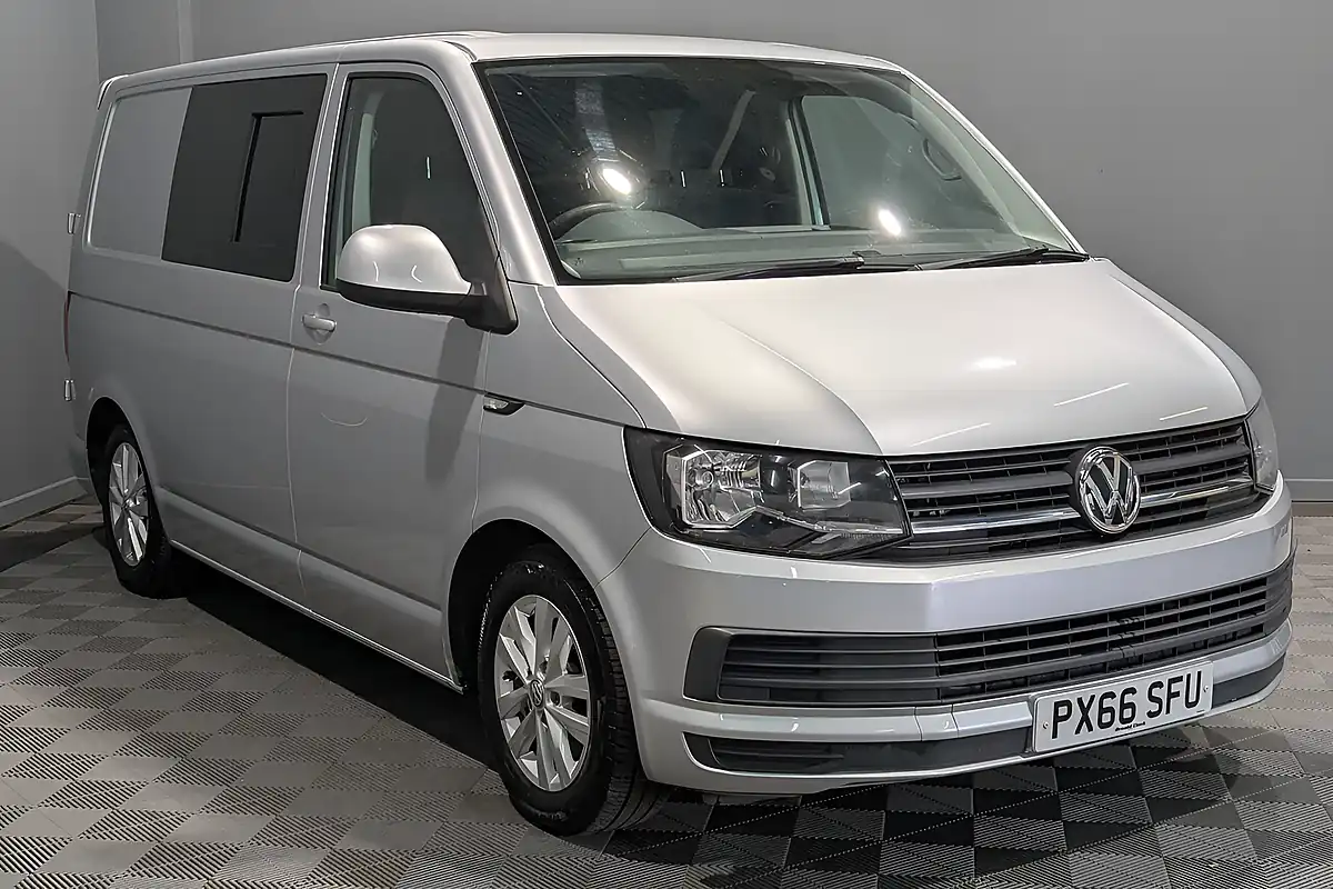 Used 2016 Volkswagen Transporter Bluemotion Tech Trendline Silver - Interior and Exterior details 6