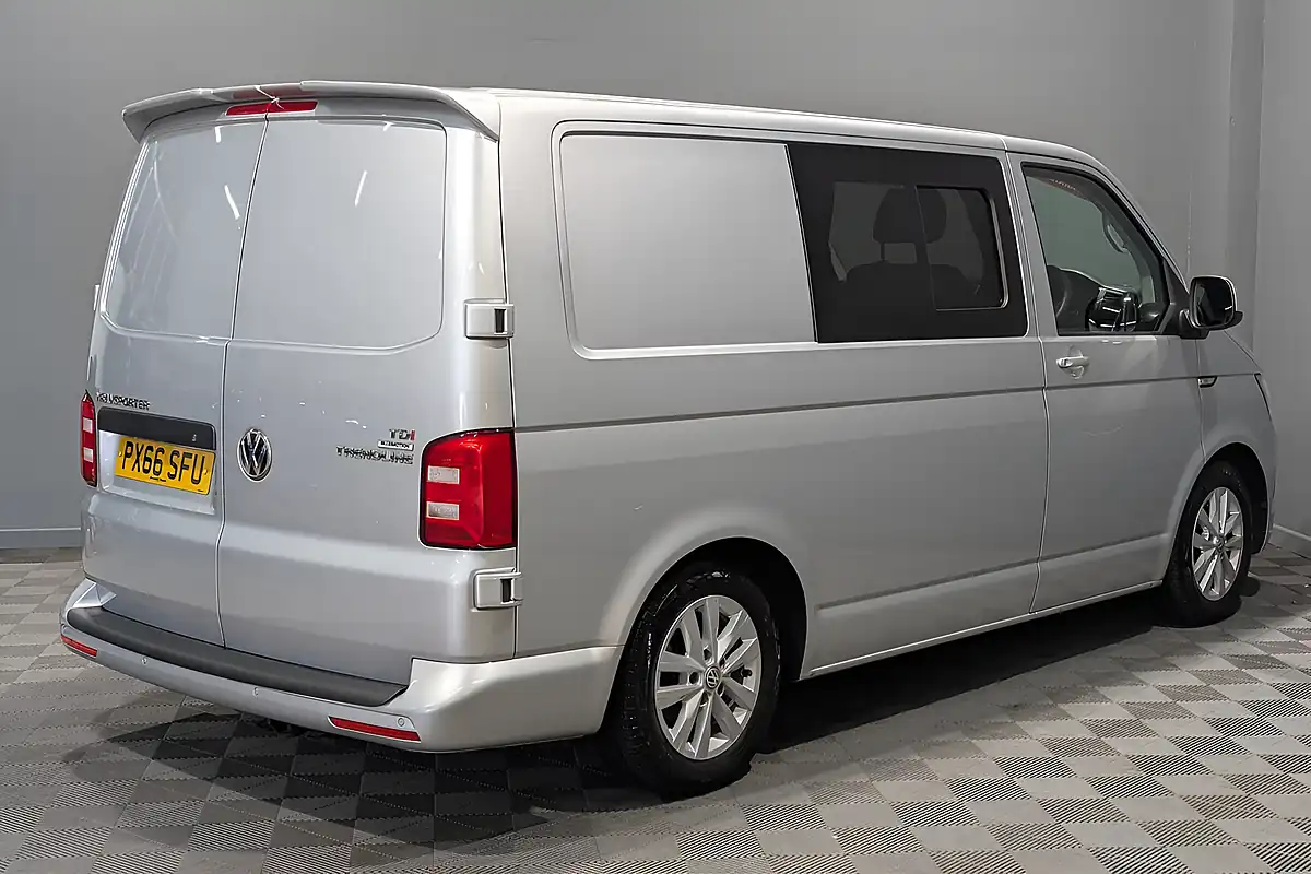 Used 2016 Volkswagen Transporter Bluemotion Tech Trendline Silver - Interior and Exterior details 7