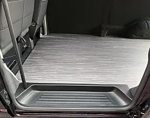 Used 2016 Volkswagen Transporter Dsg Auto Purple - Interior and Exterior details 17
