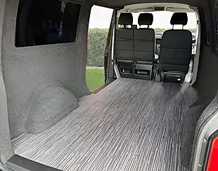 Used 2016 Volkswagen Transporter Dsg Auto Purple - Interior and Exterior details 18