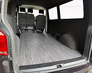 Used 2016 Volkswagen Transporter Dsg Auto Purple - Interior and Exterior details 19