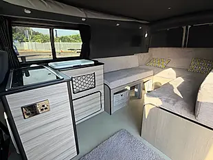 Used 2016 Volkswagen Transporter Highline Beige - Interior and Exterior details 11