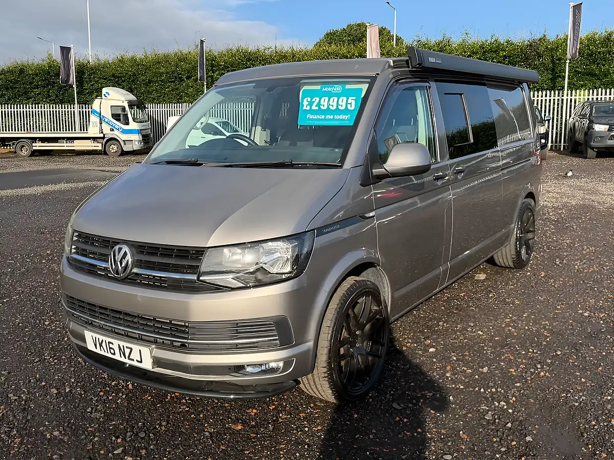 Used 2016 Volkswagen Transporter Highline Beige - Interior and Exterior details 3