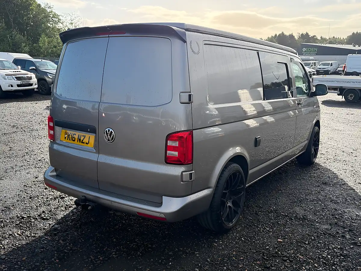 Used 2016 Volkswagen Transporter Highline Beige - Interior and Exterior details 7