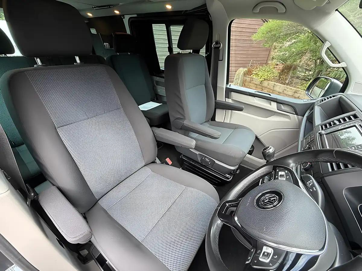 Used 2016 Volkswagen Transporter Highline Grey - Interior and Exterior details 15