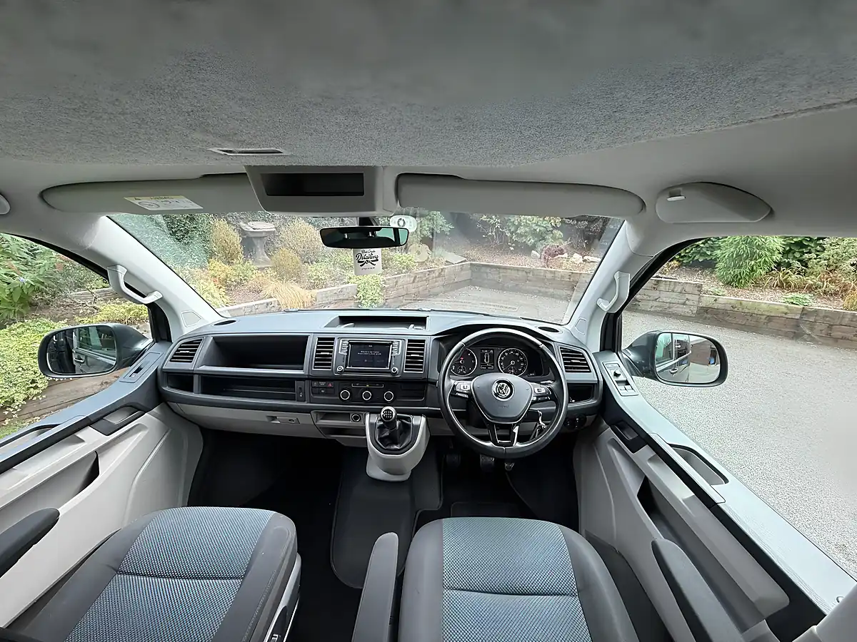 Used 2016 Volkswagen Transporter Highline Grey - Interior and Exterior details 20