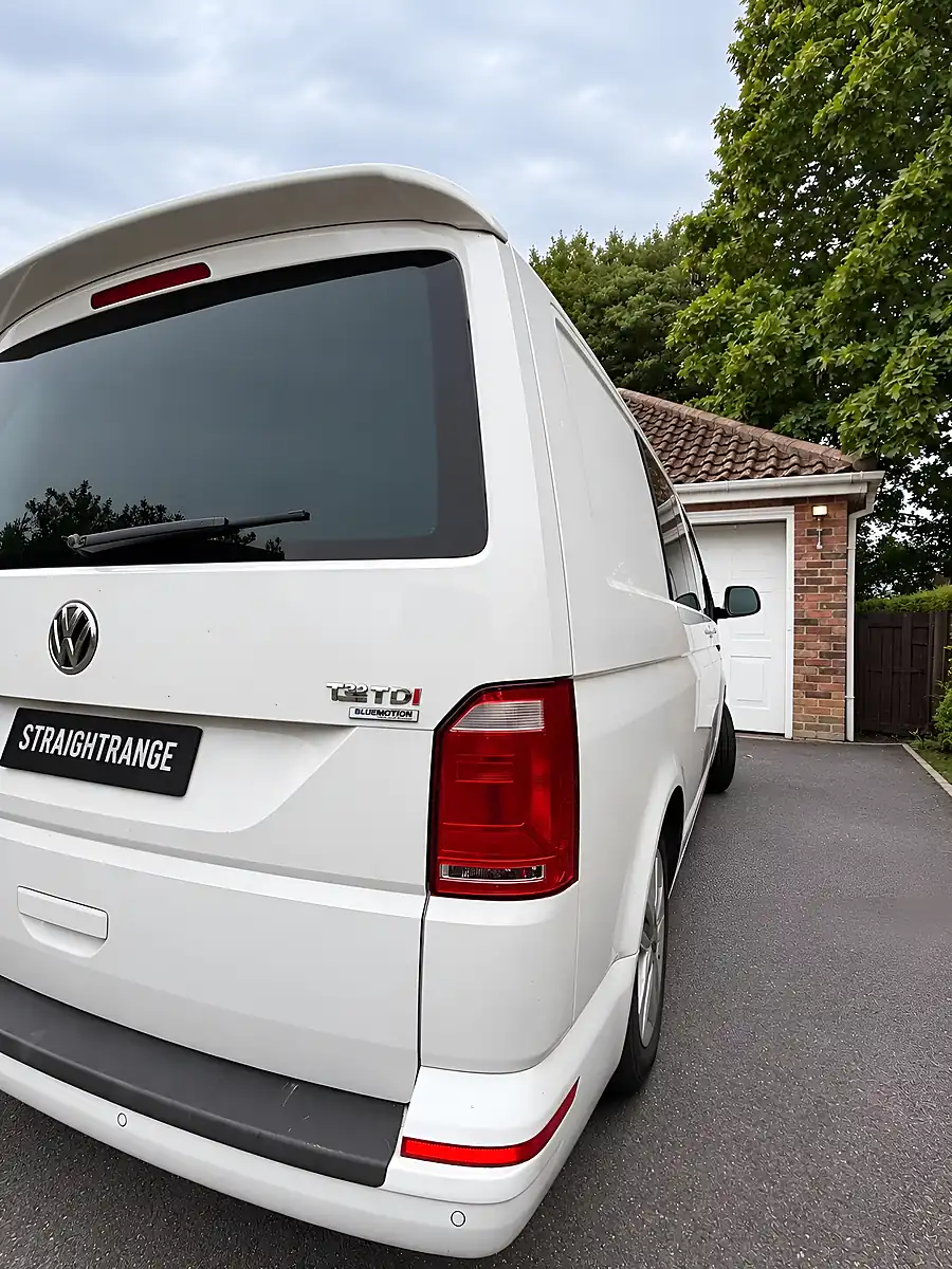 Used 2016 Volkswagen Transporter Highline Kombi White - Interior and Exterior details 4