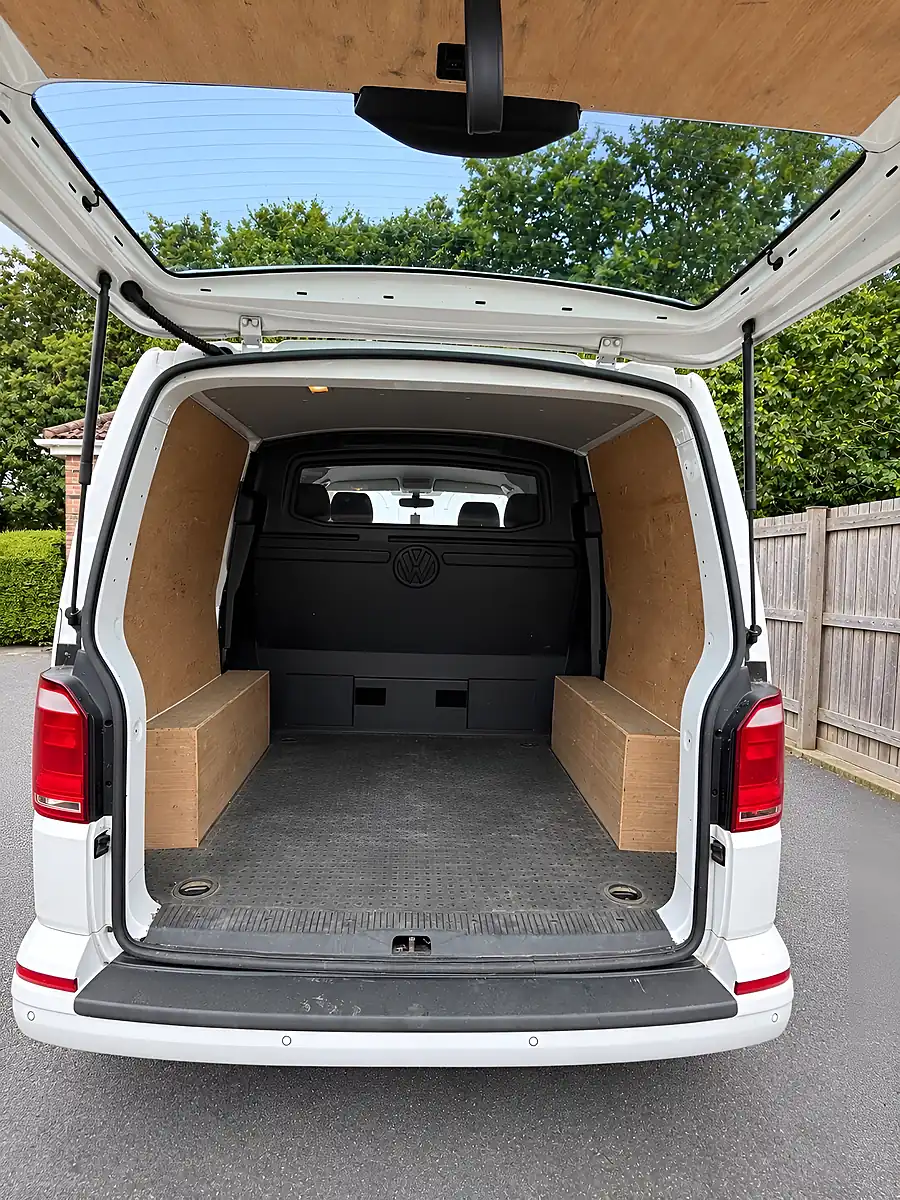 Used 2016 Volkswagen Transporter Highline Kombi White - Interior and Exterior details 6