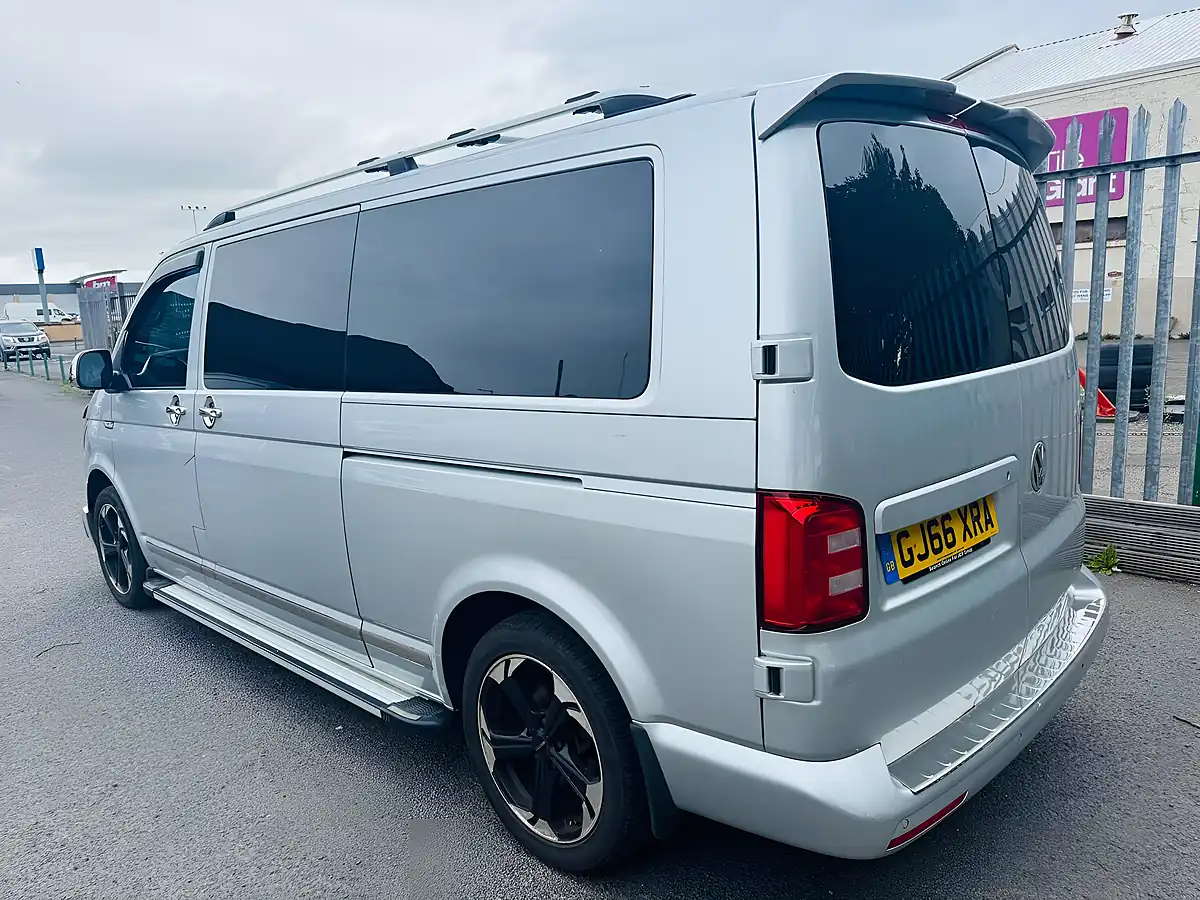 Used 2016 Volkswagen Transporter Highline Silver - Interior and Exterior details 16