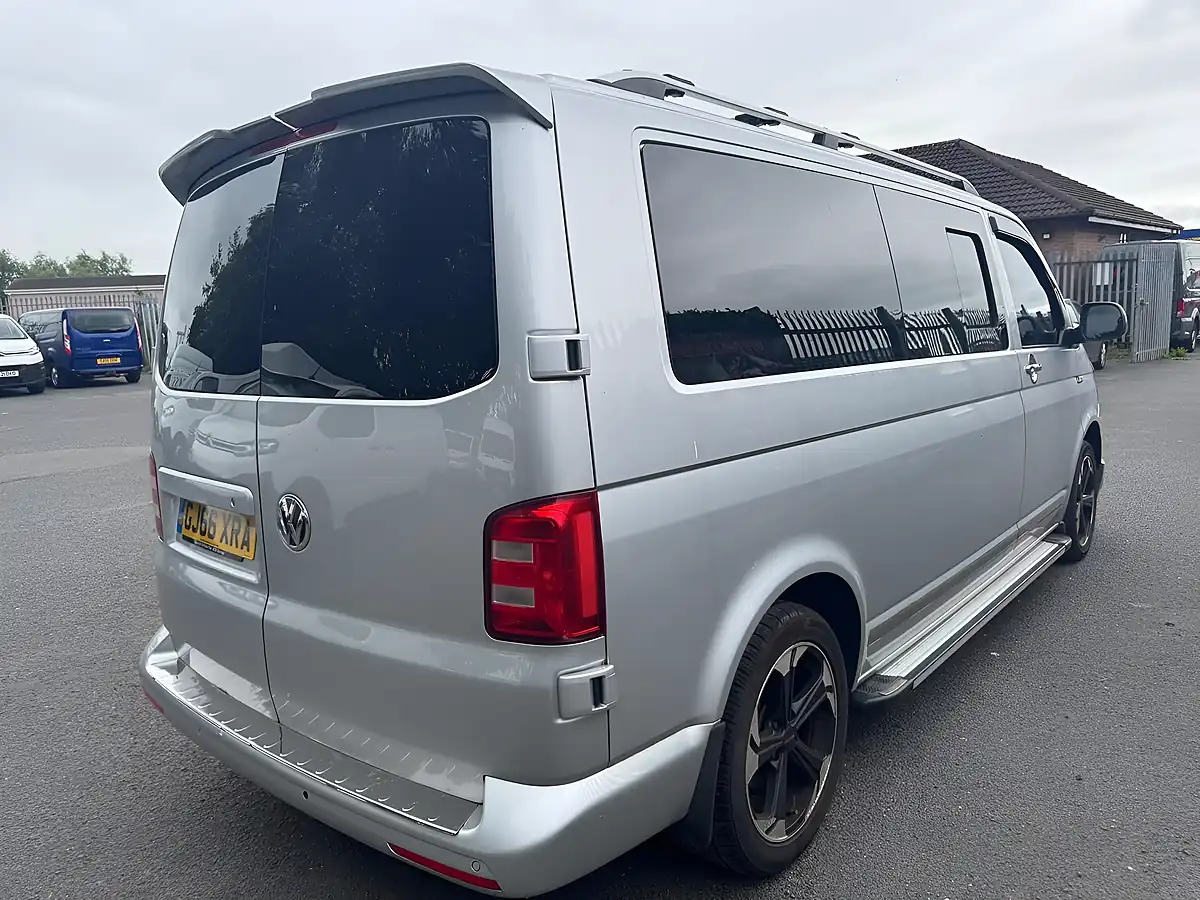 Used 2016 Volkswagen Transporter Highline Silver - Interior and Exterior details 3