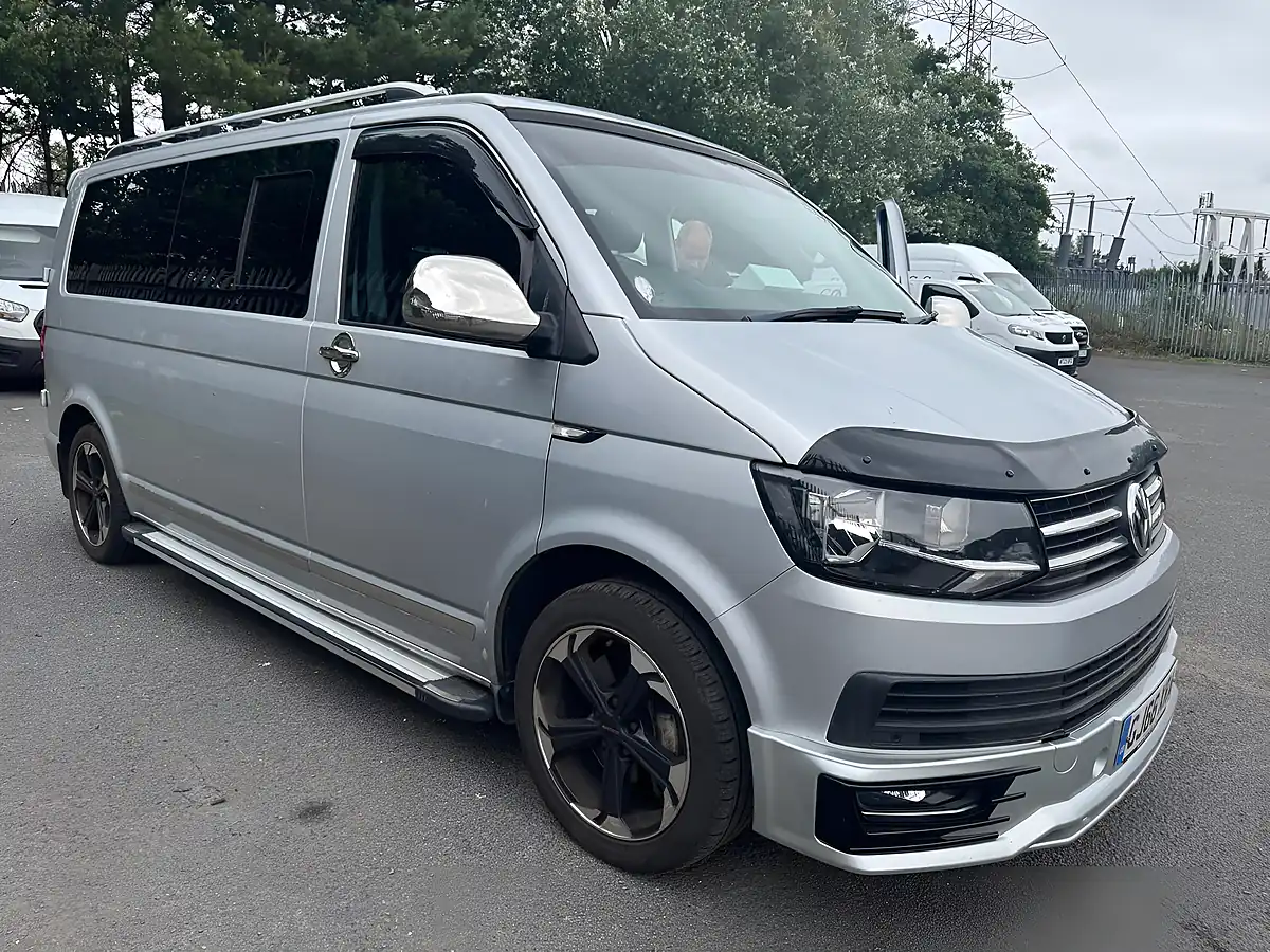 Used 2016 Volkswagen Transporter Highline Silver - Interior and Exterior details 4