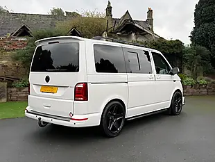 Used 2016 Volkswagen Transporter Shuttle S White - Interior and Exterior details 11