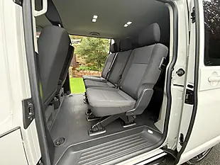 Used 2016 Volkswagen Transporter Shuttle S White - Interior and Exterior details 14