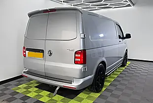 Used 2016 Volkswagen Transporter Startline Silver - Interior and Exterior details 2