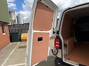 Used 2016 Volkswagen Transporter Startline White - Interior and Exterior details 15