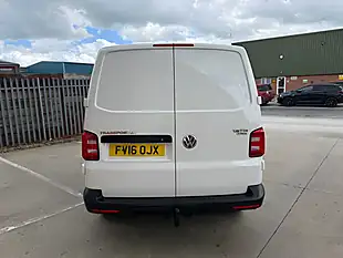 Used 2016 Volkswagen Transporter Startline White - Interior and Exterior details 6