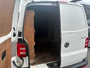 Used 2016 Volkswagen Transporter Startline White - Interior and Exterior details 12