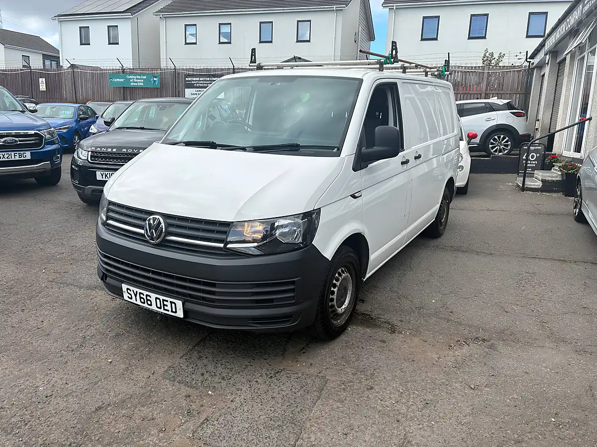 Used 2016 Volkswagen Transporter Startline White - Interior and Exterior details 7