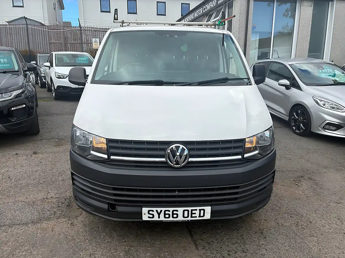 Used 2016 Volkswagen Transporter Startline White - Interior and Exterior details 8