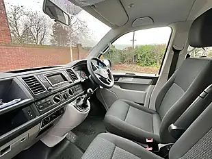 Used 2016 Volkswagen Transporter T30 S Blue - Interior and Exterior details 14