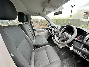 Used 2016 Volkswagen Transporter T30 S Blue - Interior and Exterior details 9