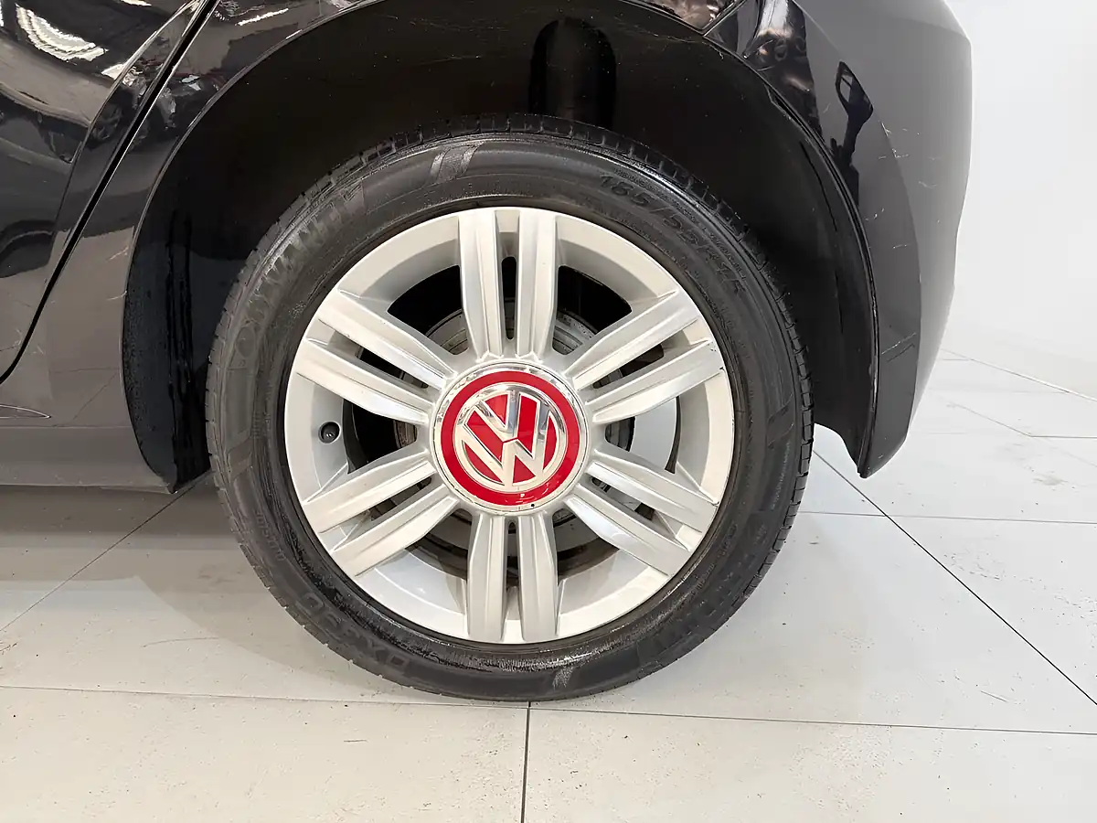 Used 2016 Volkswagen Up! Beats Black - Interior and Exterior details 10